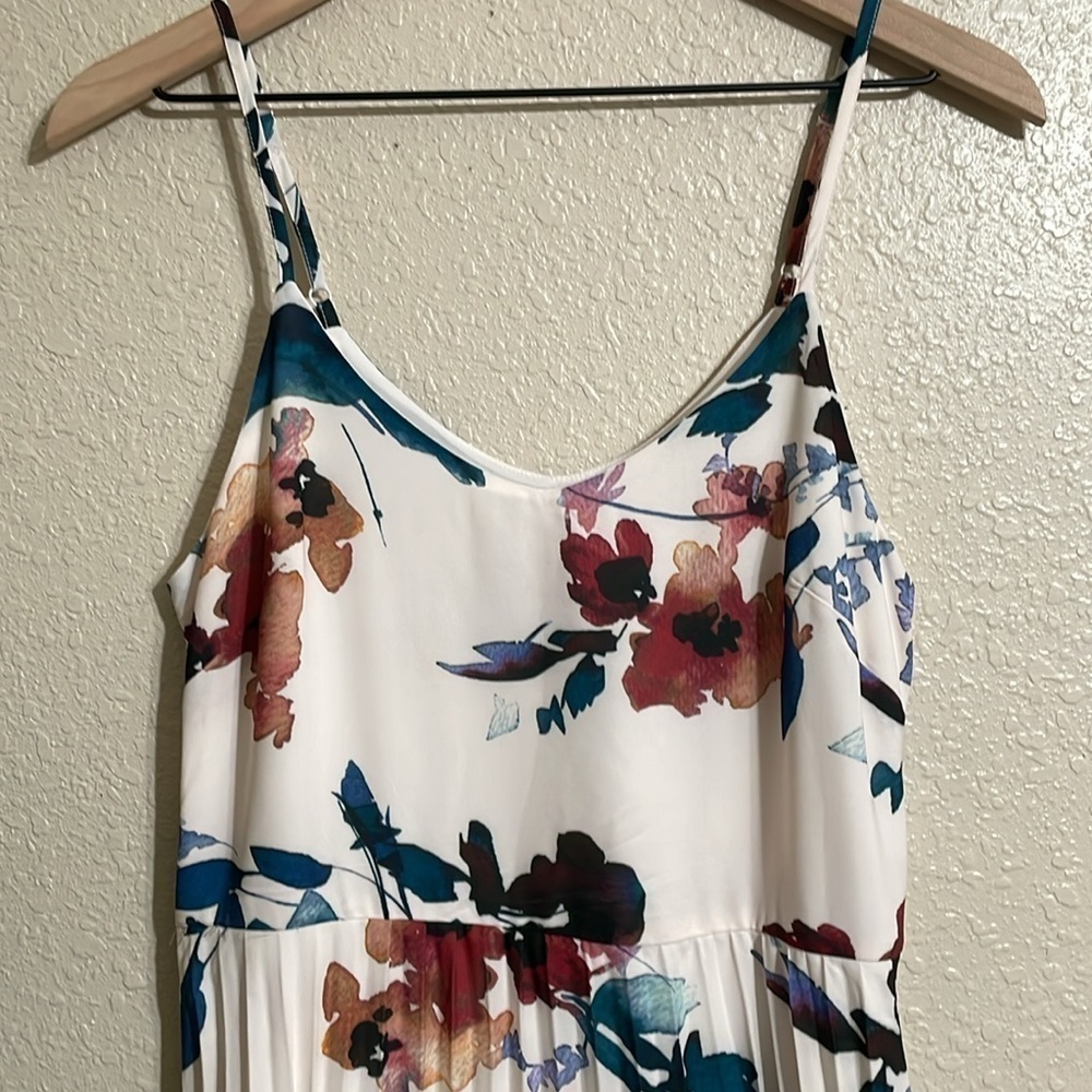 A new day pleated midi dress - Picture 4 of 12